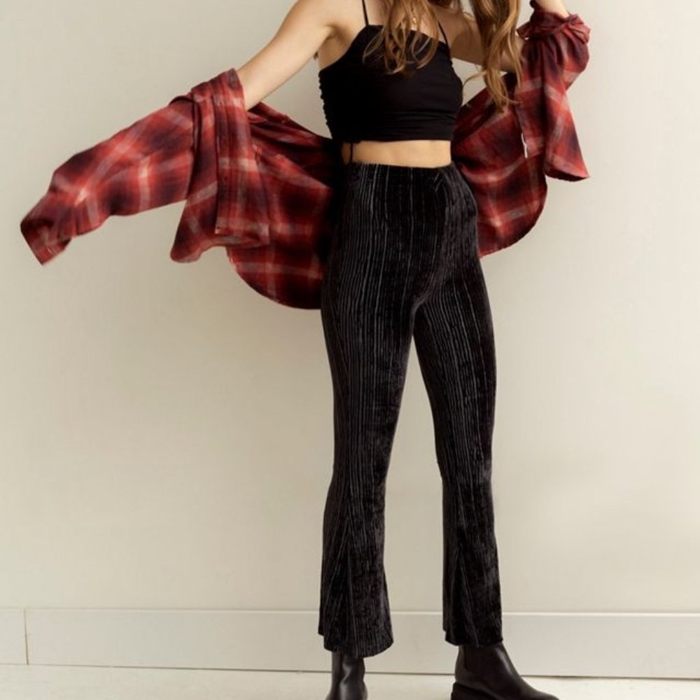 NEW Urban Outfitters Velvet Flare Pant Women's M